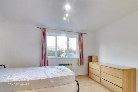 2 bedroom apartment to rent, Langbourne Place, London