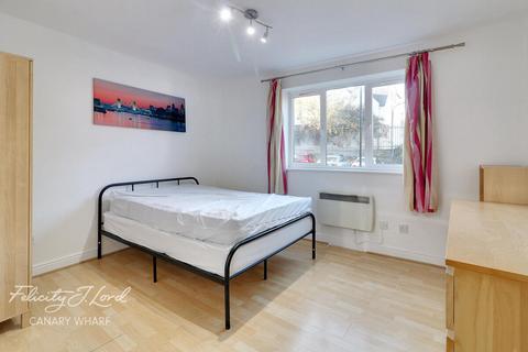 2 bedroom apartment to rent, Langbourne Place, London