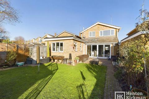 4 bedroom detached house for sale, The Vale, Stock