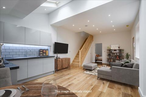 3 bedroom duplex for sale, 262 Brixton Road, London, SW9