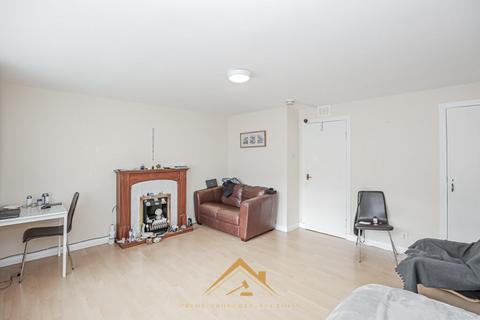 1 bedroom flat for sale, Woodside Crescent, Paisley PA1