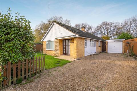 4 bedroom detached bungalow for sale, Fydlers Close, Winkfield