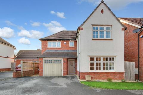 4 bedroom detached house for sale, Farm Close, Barnstaple EX31