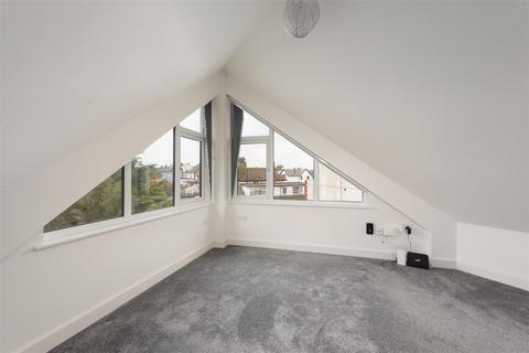 2 bedroom apartment to rent, Tankerton Road, Tankerton, Whitstable