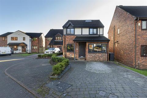 4 bedroom detached house for sale, Paddock Drive, Drighlington