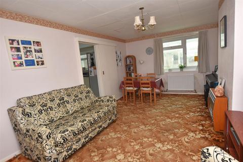 64 Thornpark Rise, Exeter, EX1 3HT