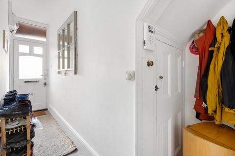 2 bedroom maisonette for sale, Gladstone Avenue, London, N22