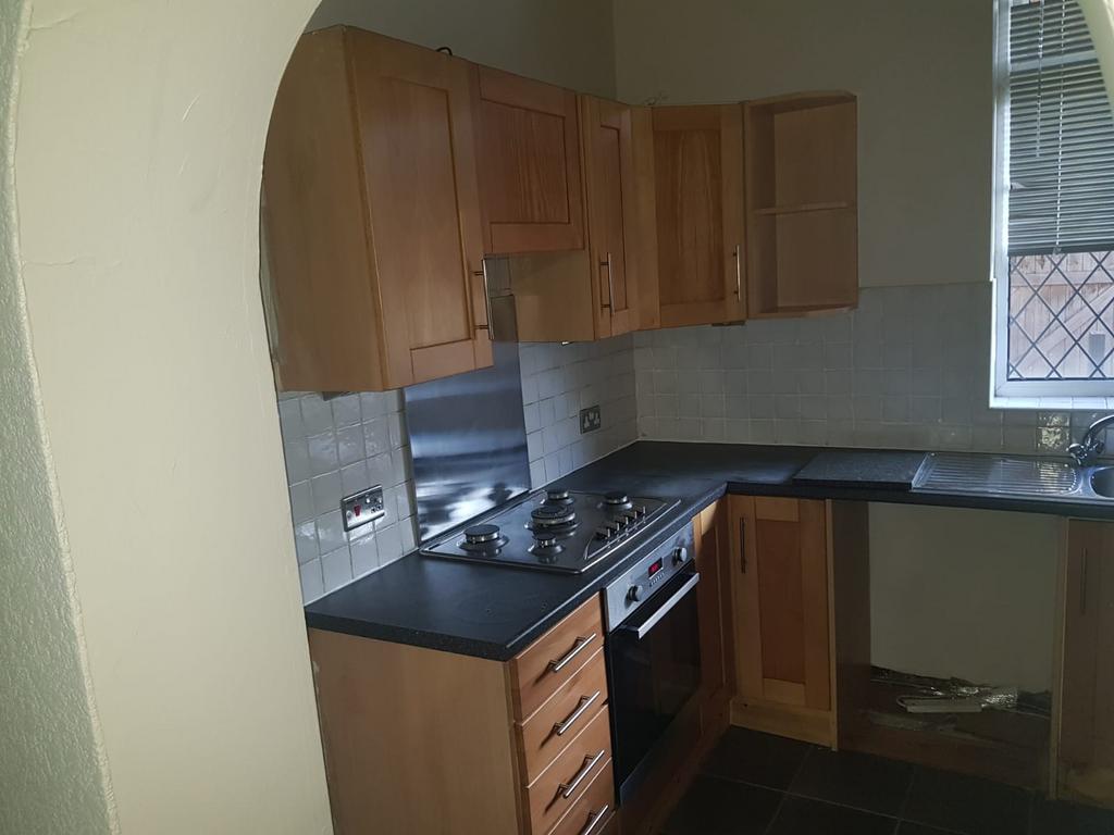 Available 4 bedroom house in Bolton, BL4