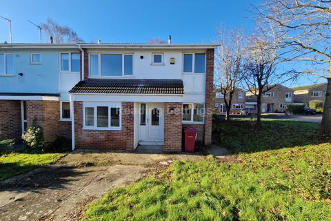 3 bedroom semi-detached house to rent, Gayhurst Close, Caversham