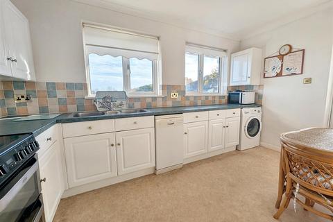 3 bedroom detached house for sale, Matthews Way, Seaview, PO34 5LB