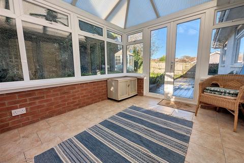 3 bedroom detached bungalow for sale, Matthews Way, Seaview, PO34 5LB