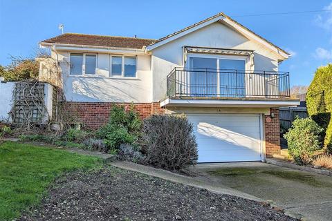 3 bedroom detached bungalow for sale, Matthews Way, Seaview, PO34 5LB
