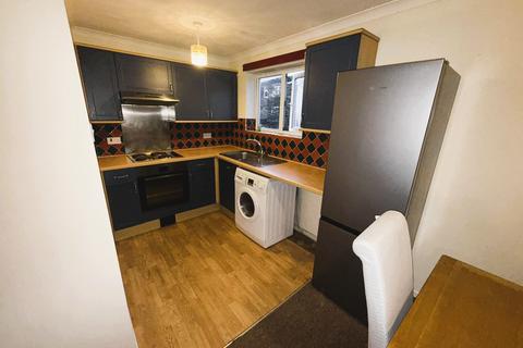 1 bedroom flat to rent, 9 Deacons Court