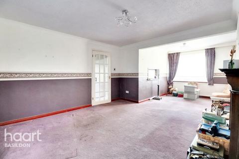 113 Butneys, Basildon, SS14 2DR