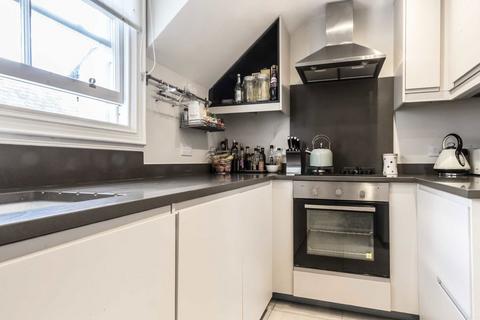 2 bedroom flat to rent, Chiswick High Road, London W4