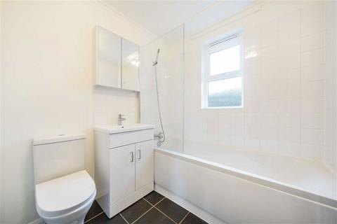 1 bedroom flat to rent, Mullins Path, London SW14