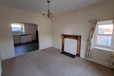 2 bedroom maisonette to rent, 12 High Street, Fishguard, Pembrokeshire