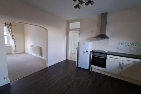 2 bedroom maisonette to rent, 12 High Street, Fishguard, Pembrokeshire