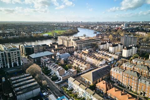 4 bedroom end of terrace house for sale, Chancellors Road, Hammersmith, W6