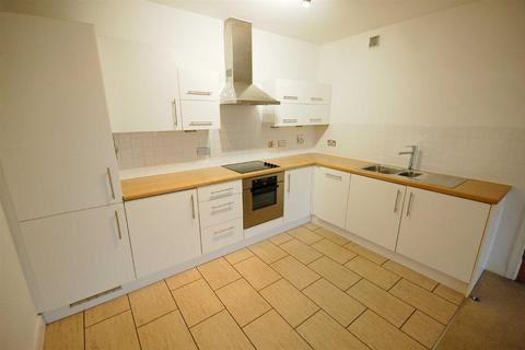 2 bedroom apartment to rent, Montmano Drive, West Didsbury, Manchester