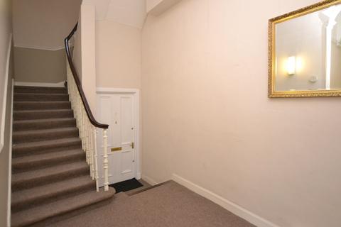 1 bedroom flat to rent, Castle Terrace, West End, Edinburgh, EH1