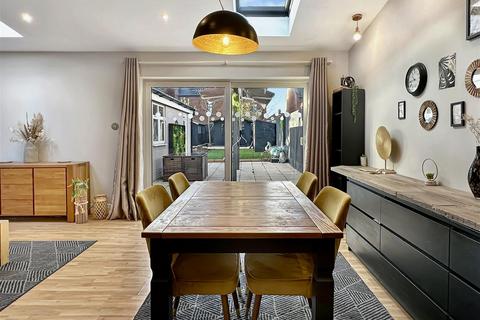 40 Chalmers Road, Cambridge, CB1 3SX