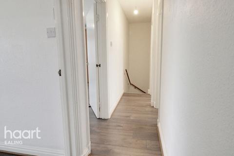 Mansell Road, GREENFORD