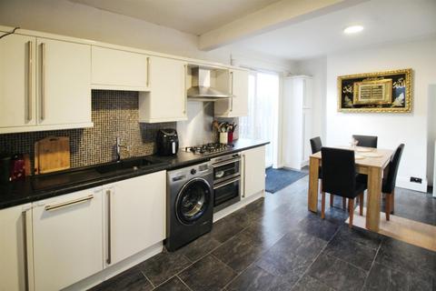 21 Lodore Avenue, Bradford, BD2 4JG