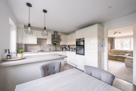 66 York Close, Yate, Bristol, BS37 5XD