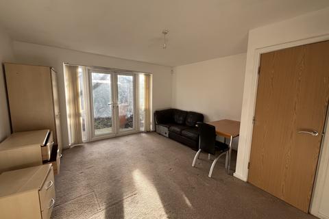 3 bedroom townhouse to rent, Camp Street, Salford, M7 1ZT