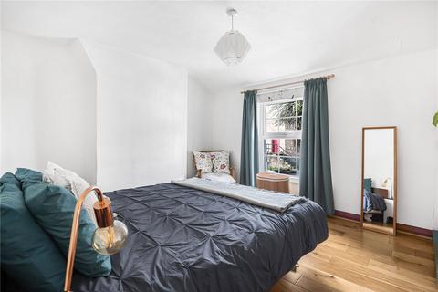 2 bedroom house for sale, Edward Road, Barnet, EN4