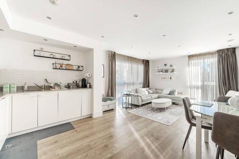 3 bedroom flat for sale, Lyon Square, Harrow, HA1