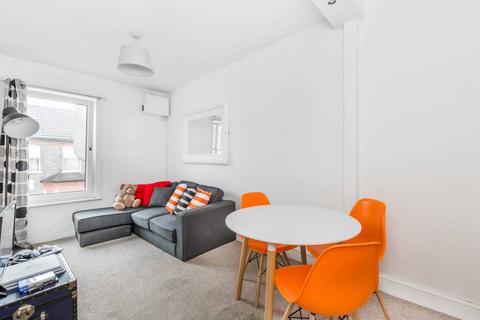 3 bedroom flat for sale, Chesterton Terrace, Plaistow, London, E13