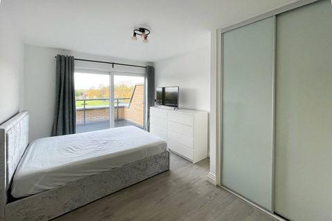 2 bedroom flat for sale, Cricketers Wharf, Guildford, GU1