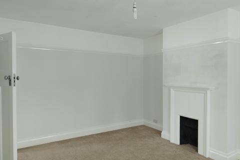 1 bedroom end of terrace house to rent, East Croydon CR0