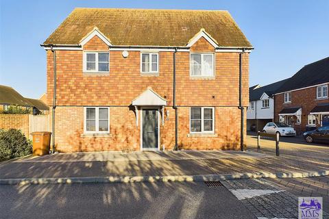 3 bedroom house for sale, Glimmer Way, Wainscott