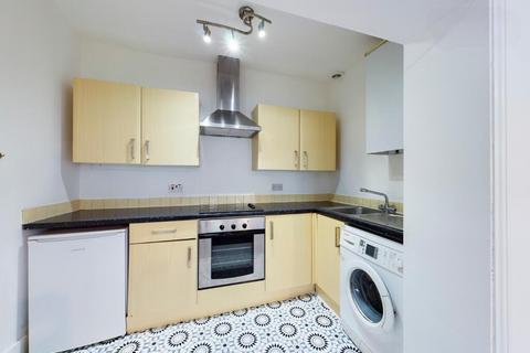 Studio to rent, Lansdowne Place, Hove BN3