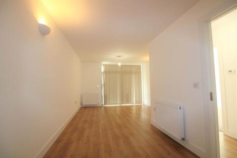 1 bedroom flat to rent, Darkes Lane, Potters Bar