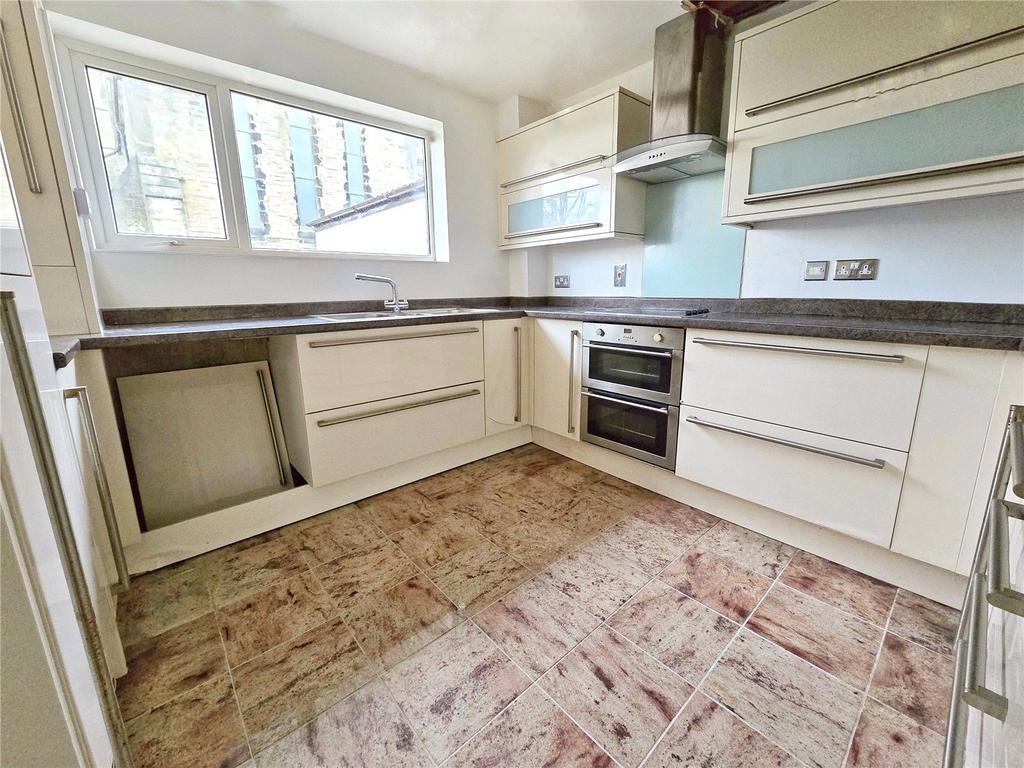 Fitted Kitchen