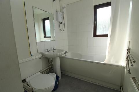 1 bedroom in a house share to rent, Robertson Close, Shenley Church End, Milton Keynes, MK5 6EB