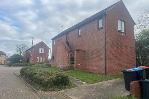 1 bedroom in a house share to rent, Robertson Close, Shenley Church End, Milton Keynes, MK5 6EB