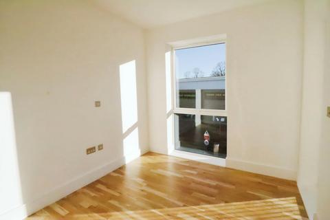 2 bedroom flat to rent, 3 Farwig Lane, Bromley