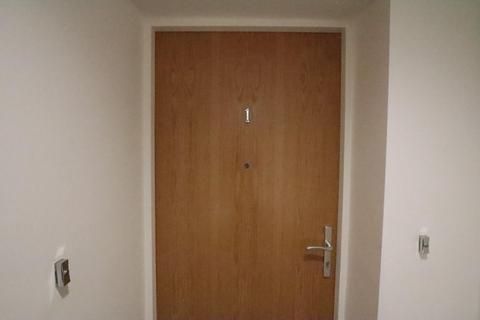 2 bedroom flat to rent, Farwig Lane, Bromley