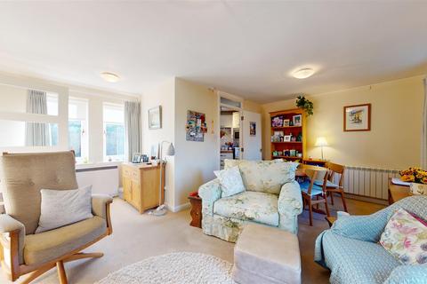 2 bedroom flat for sale, Welland Mews, Stamford