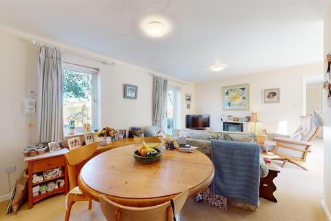 2 bedroom flat for sale, Welland Mews, Stamford