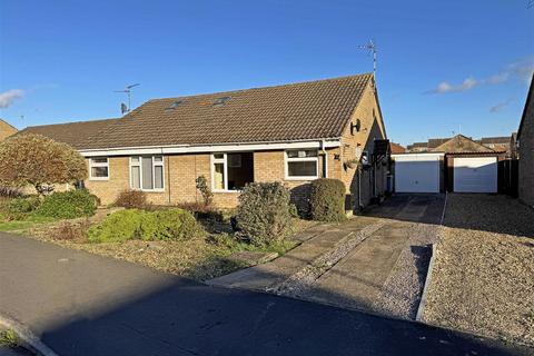 2 bedroom semi-detached bungalow for sale, Gainsborough Road, Stamford