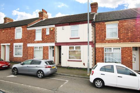 2 bedroom terraced house to rent, Avondale Road, Kettering NN16