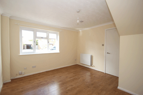 2 bedroom end of terrace house to rent, Penhale Gardens, Fareham PO14