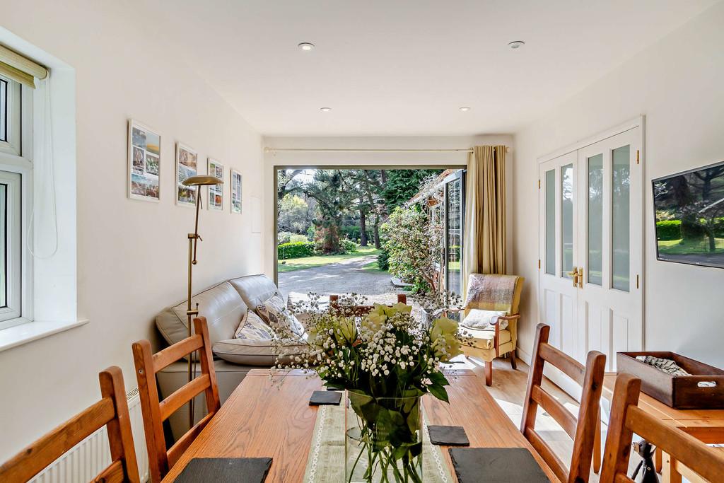 8548049-interior22-800