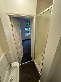 1 bedroom in a house share to rent, Camberley, Surrey